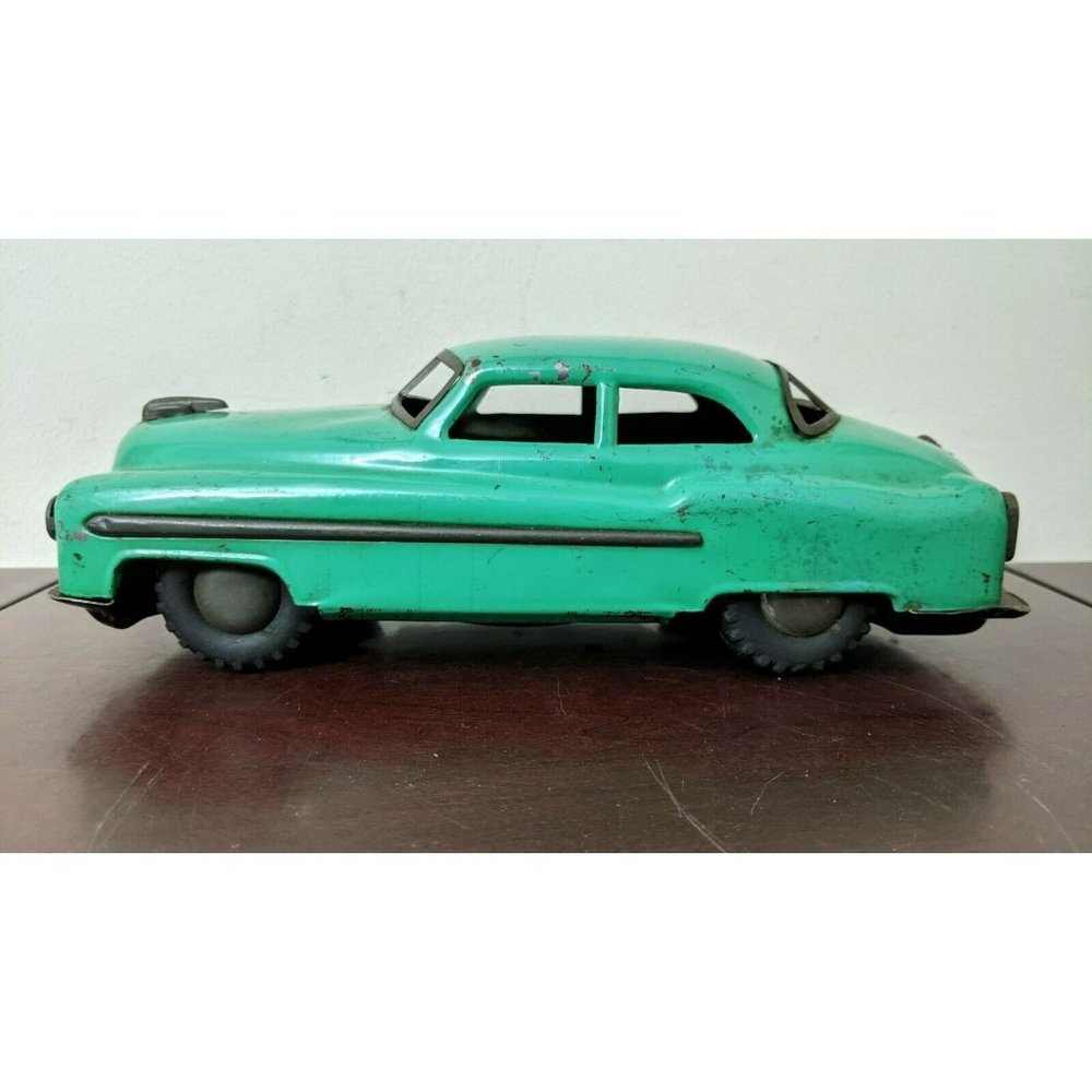 Vintage 1949 Tin Friction CADILLAC Coupe Metal green Toy Car Promo ULTRA RARE!